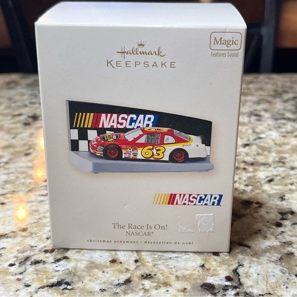 Nascar Hallmark Ornament THE RACE IS ON Magic- Has Sound - Includes Batteries - Picture 8 of 8